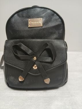 Ihayner Elegance Black Mini Backpack with Bow Accent
